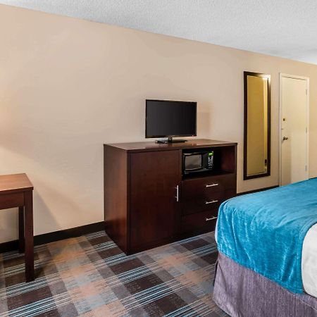 Clarion Inn Near Jblm Tacoma Kültér fotó